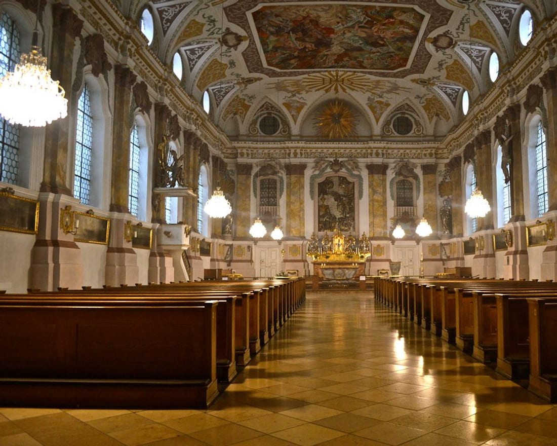 Interior da loja Padroeiro